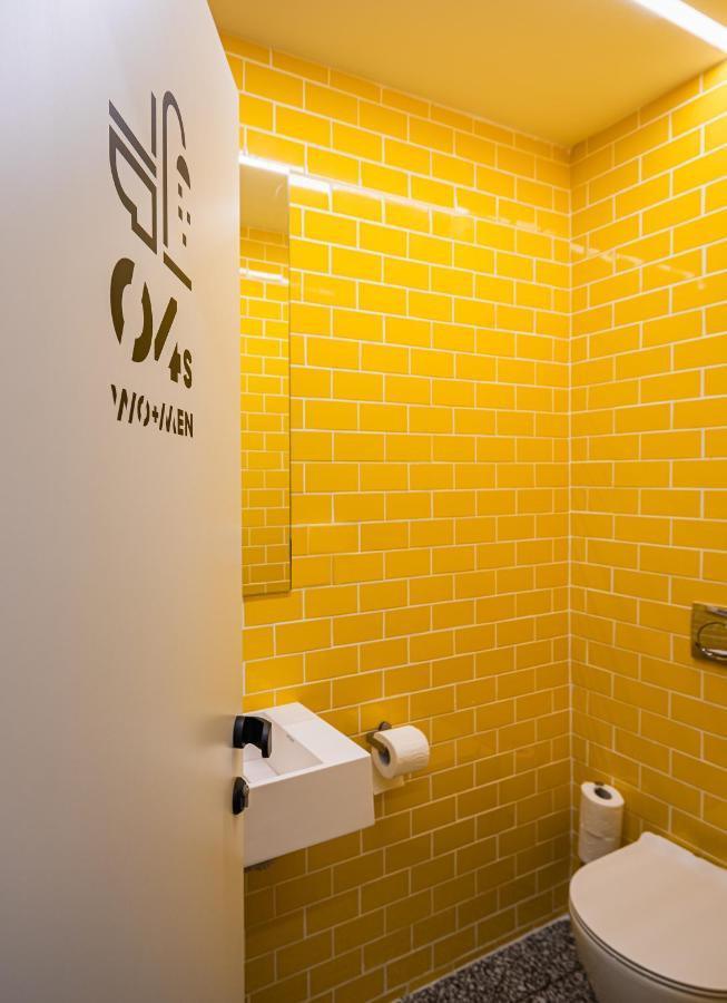Wom Beach Pod Hotel - A Member Of Brown Hotels Tel Aviv Exterior photo